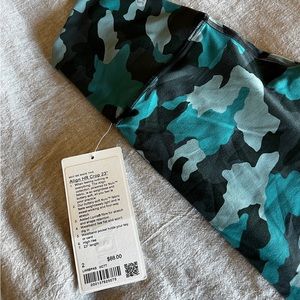 *Brand New* Lululemon Align HR Crop 23” Army Turquoise Print